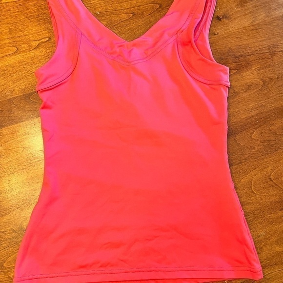 NIKE DRI FIT Ribbed Tank Top Ladies Size Small Excellent Condition Peach Color - Picture 2 of 6